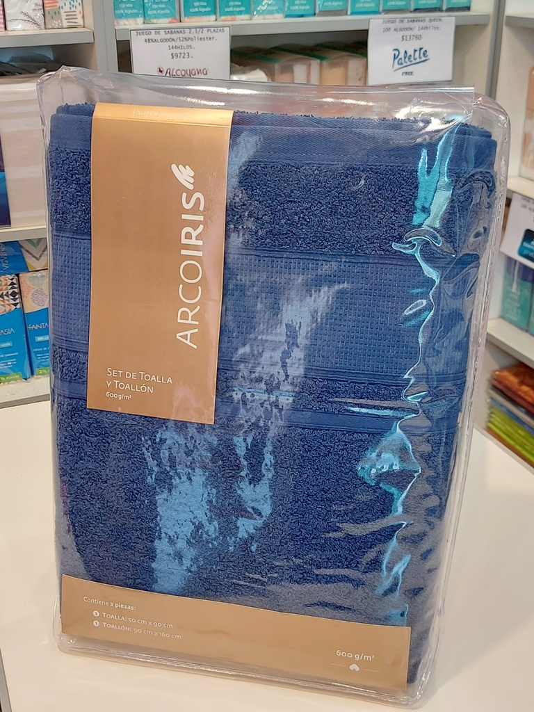 Juego de toalla y toallón. Envase PVC - Arcoiris - Línea Edy