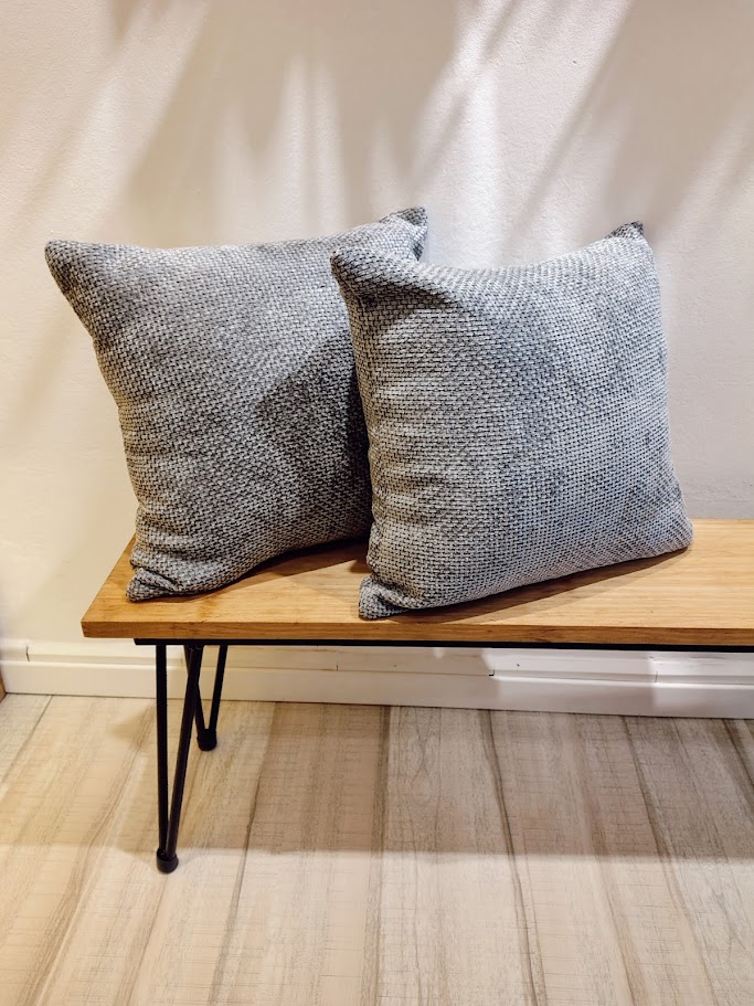 Almohadon de chenille 'Perla' x unidad