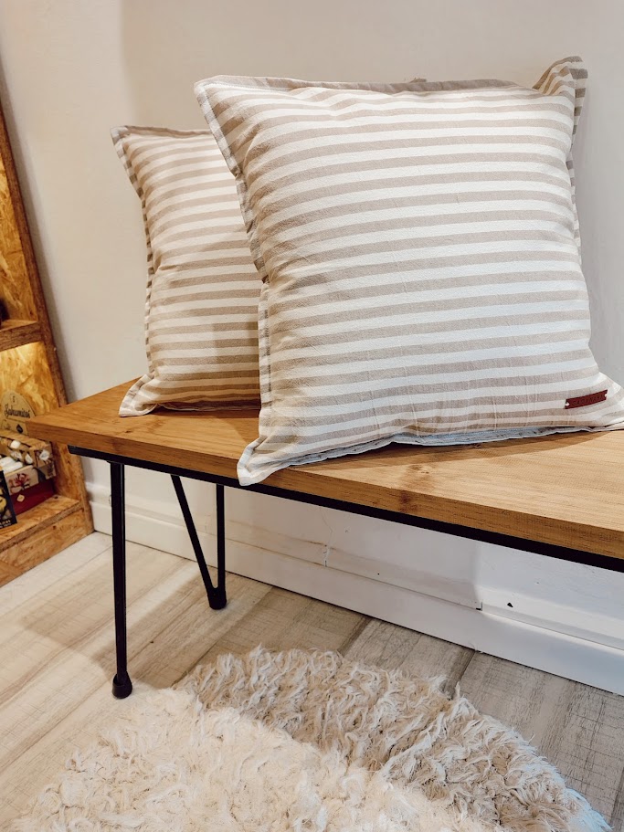 Almohadon de tusor rayado 40x40cm - Satanama 