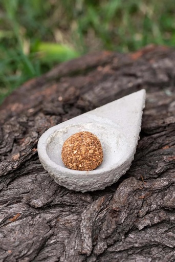 Sahumador cemento chico - Sagrada Madre